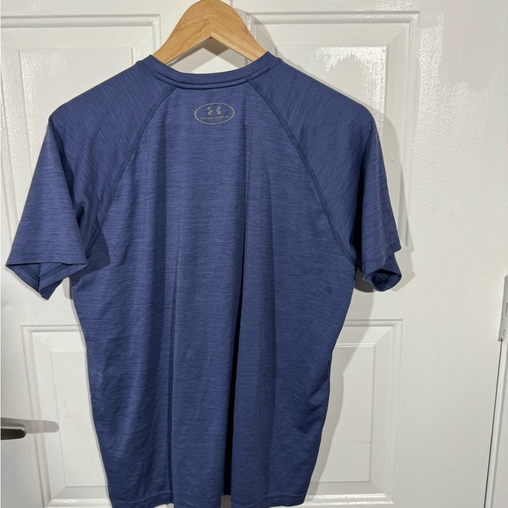 Under Armour HeatGear Men's Shirt - Size Medium, Dynamic Blue - Picture 3 of 3